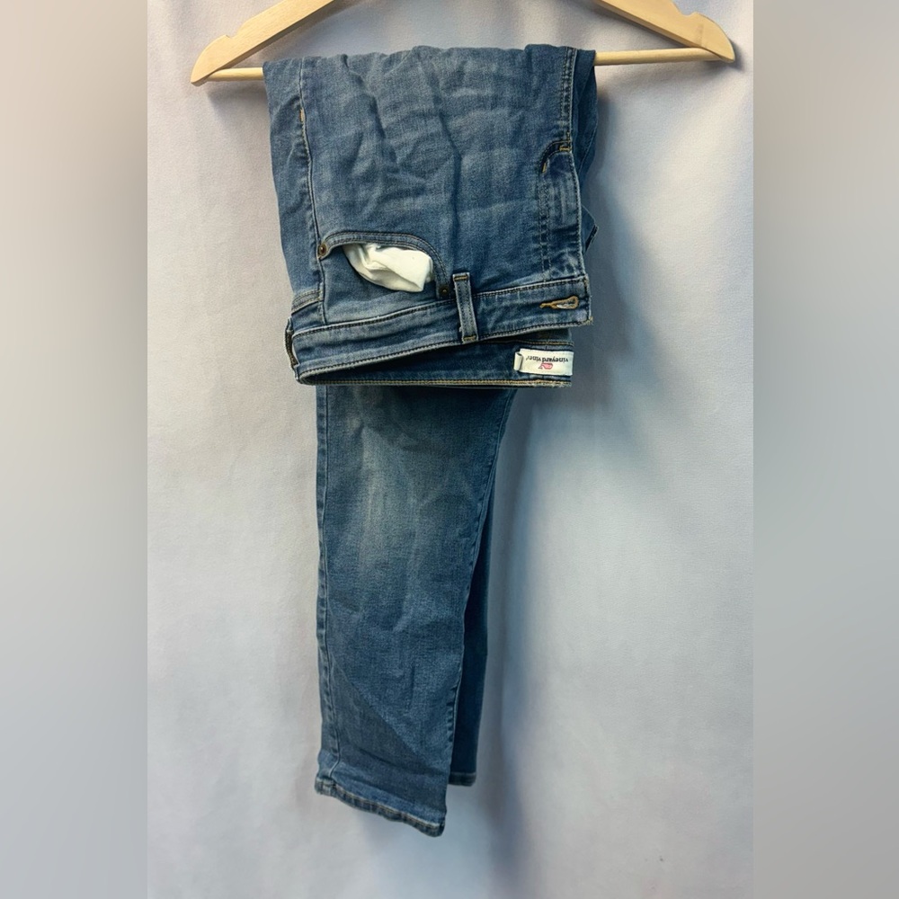 Vineyard Vines Classic Blue Jeans